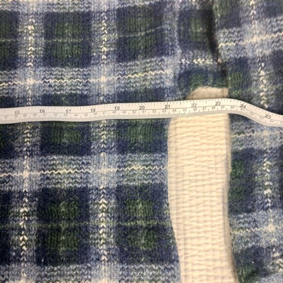 Northern Reflections Blue Plaid Crew Neck Sweater, Size Large - Picture 10 of 14